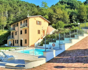 Ferienwohnung am Gardasee in Tignale, Pool, Seesicht, WLAN kostenlos Tignale